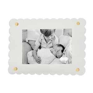 Clear Scallop Acrylic Frame