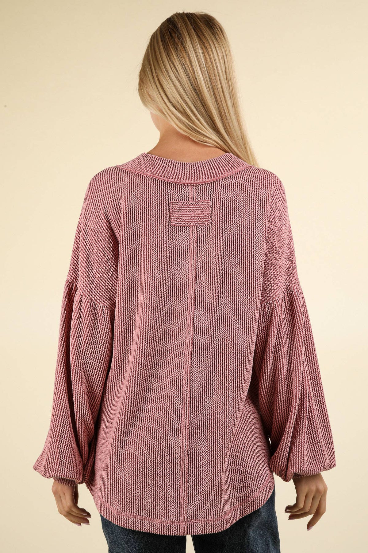 NJ  Otto Ribbed V-Neck Knit Top: OATMEAL