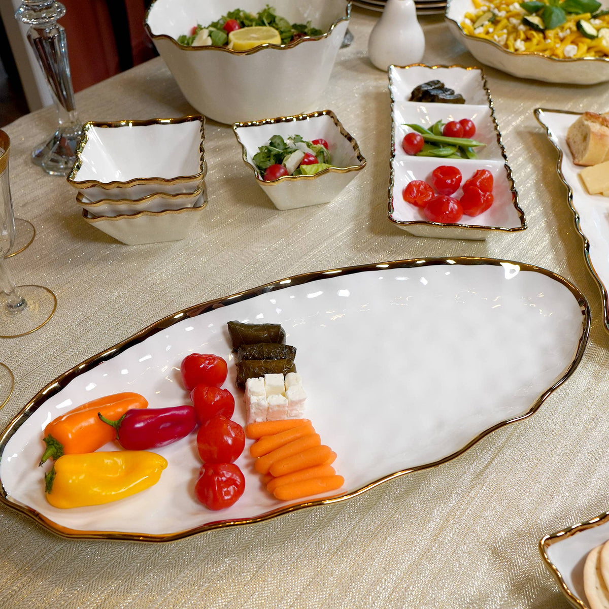 Regency Gold Oval Fish Platter 19.5in X 8.5in