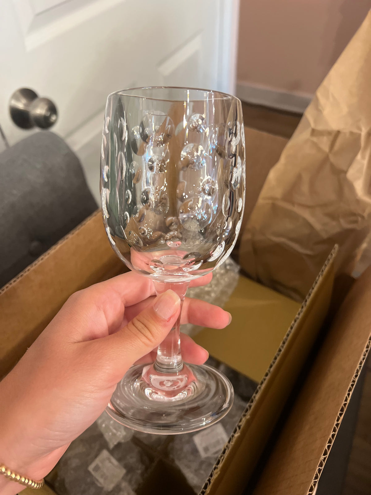 Satin Pearl 8 oz. Wine  Clear