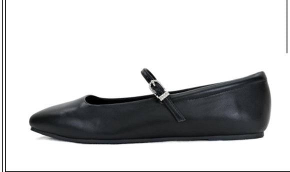 Soda Kiana Black Flats