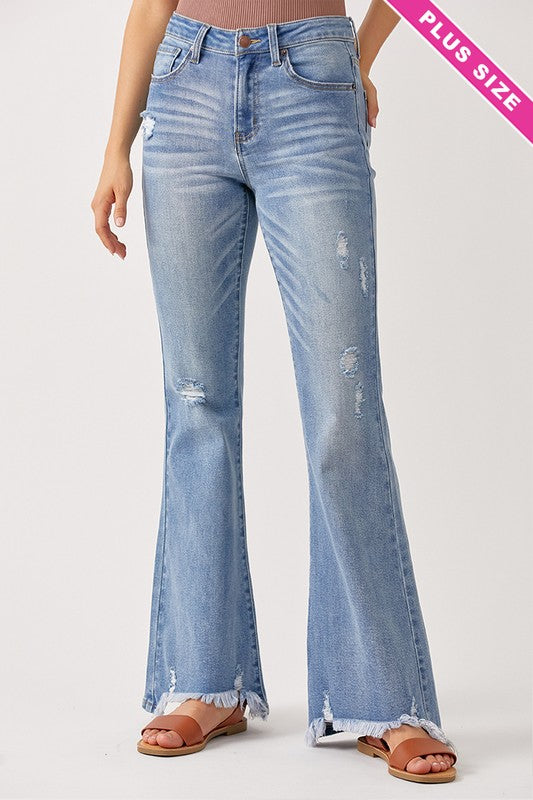 Risen Curvy Flare Jeans