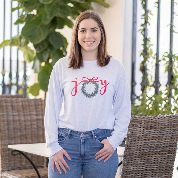 Women's Joy Wreath Long Sleeve Crew Neck T-Shirt   Heathered White/Dark Green/Red   -Asst.